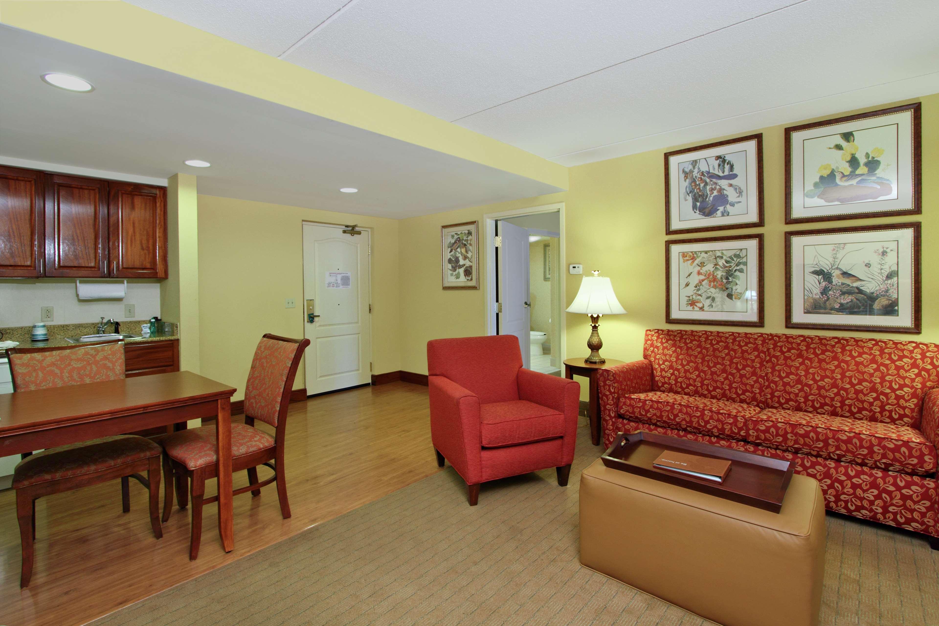 Homewood Suites By Hilton Chesapeake - Greenbrier Eksteriør bilde