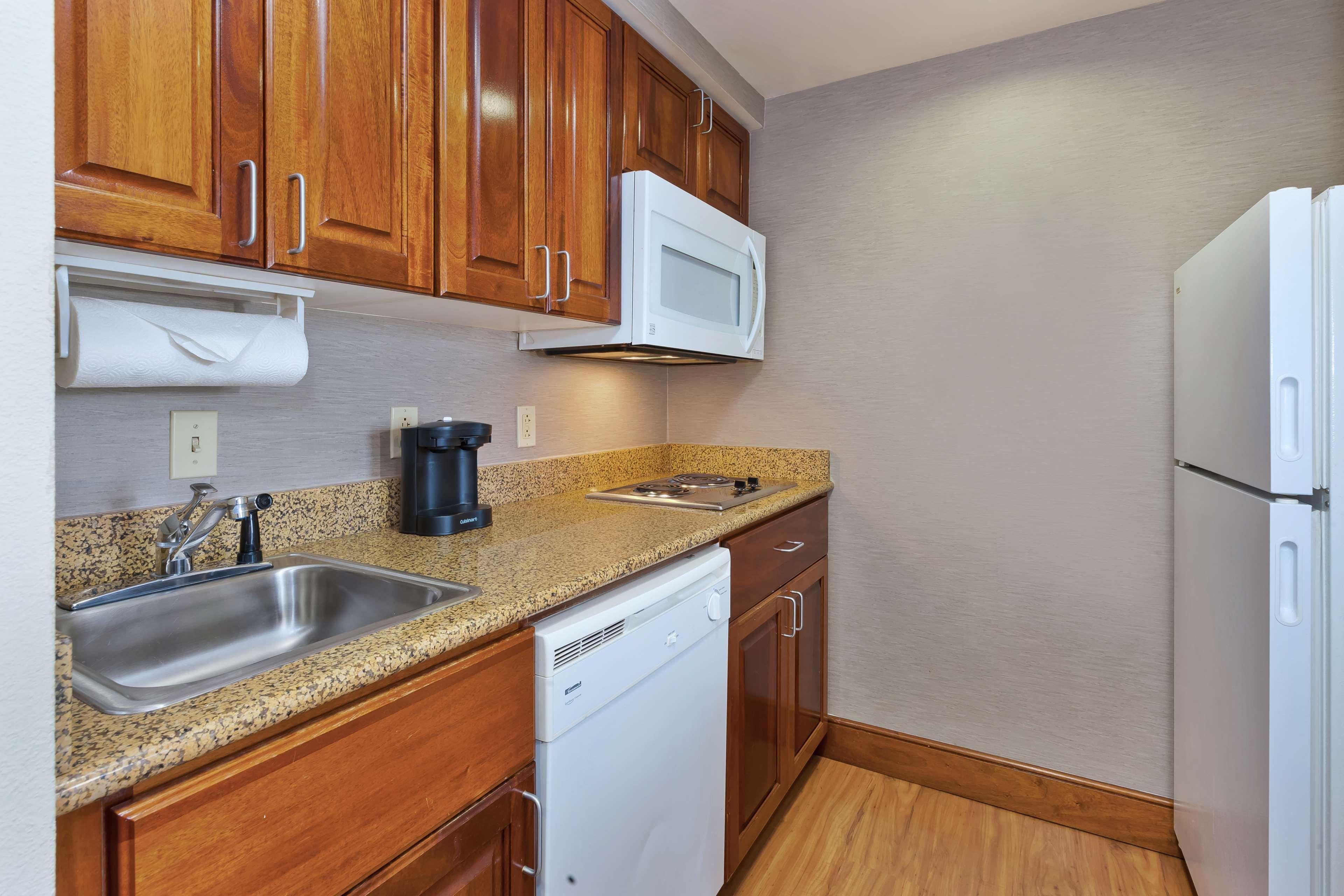 Homewood Suites By Hilton Chesapeake - Greenbrier Eksteriør bilde