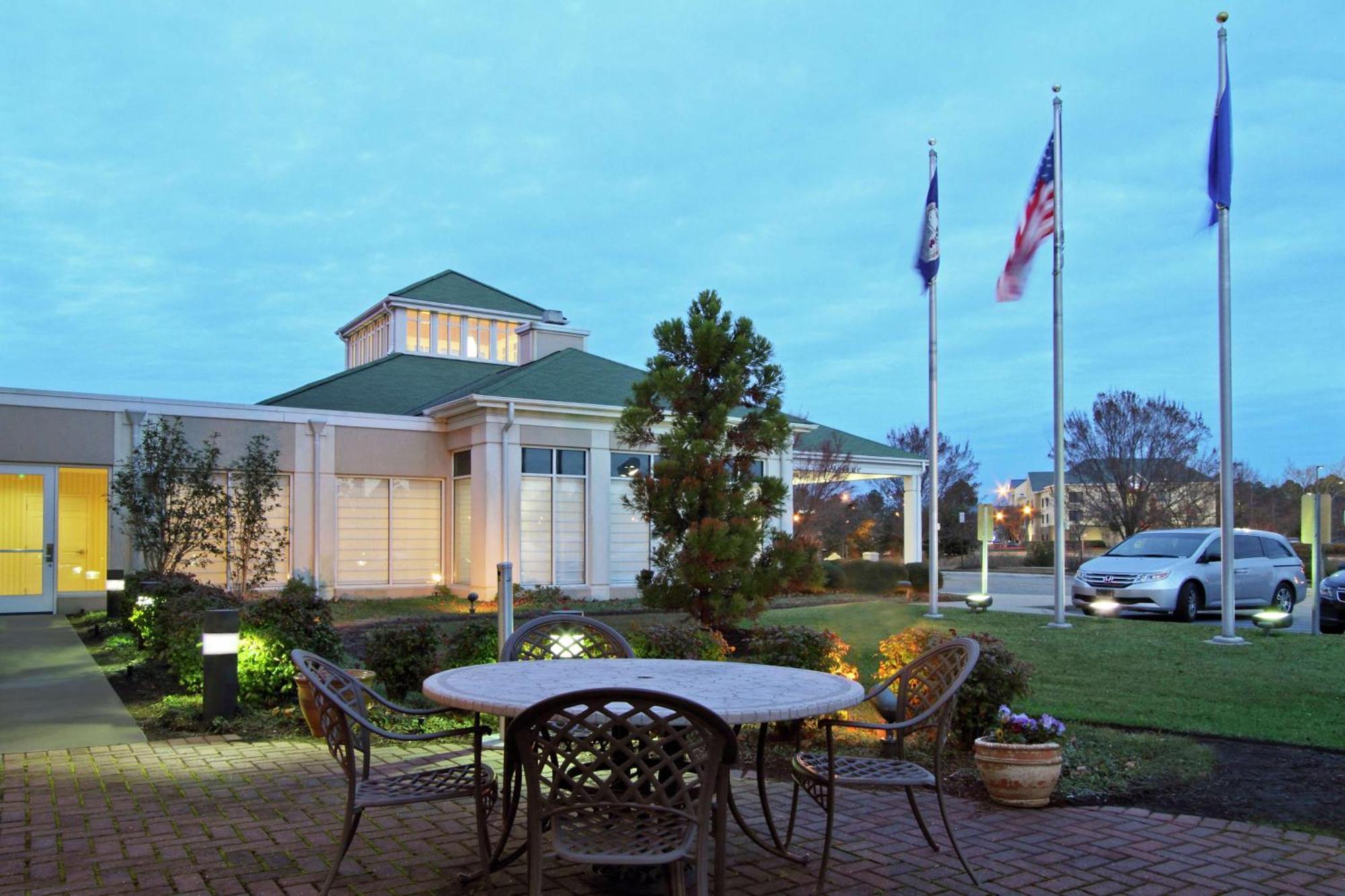 Homewood Suites By Hilton Chesapeake - Greenbrier Eksteriør bilde
